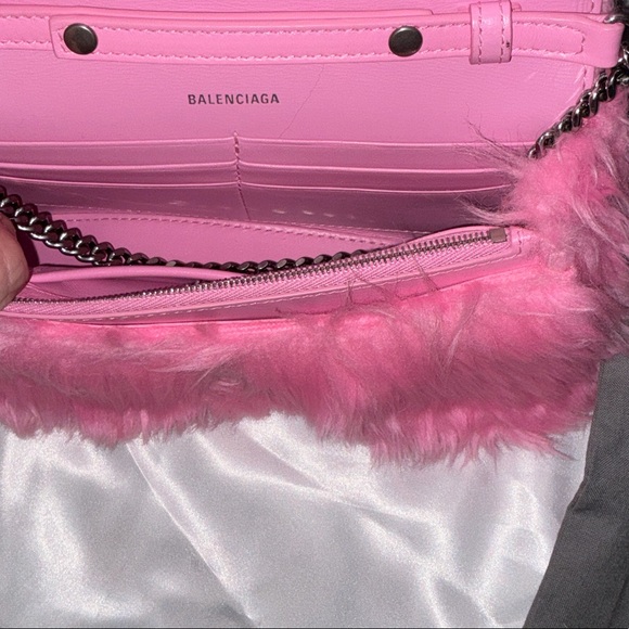 Balenciaga Pink Faux Fur Belt Bag - Picture 5 of 6
